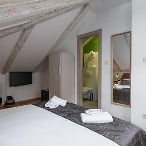 Double Room Mountain View